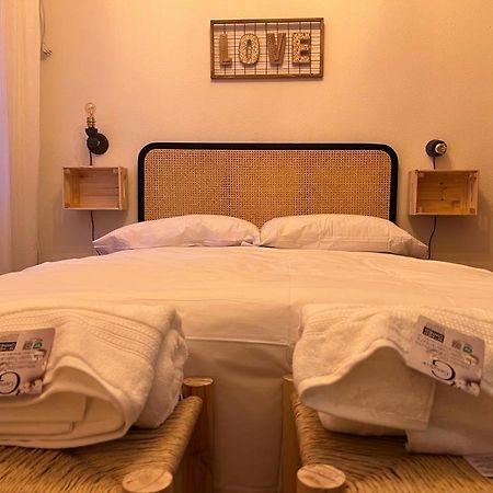 Apartamento Turistico R. Gonzalez Abreu Seville Luaran gambar