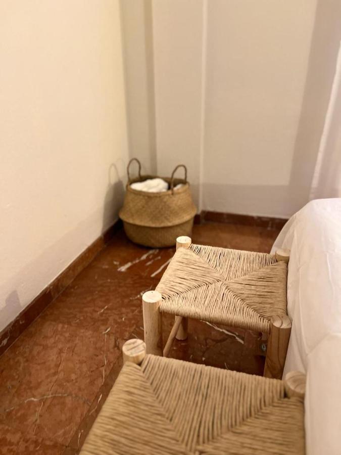 Apartamento Turistico R. Gonzalez Abreu Seville Luaran gambar