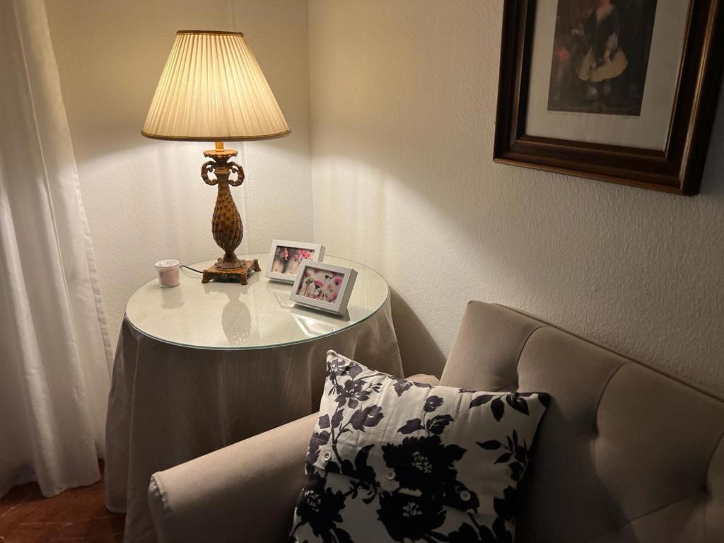 Apartamento Turistico R. Gonzalez Abreu Seville Luaran gambar